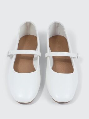 Ardene Square Toe Mary Jane Flats Adjustable Strap Comfort Foam White Size 8 NWT